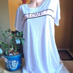 VICTORIAS SECRET LOVE SLEEP SHIRT TEE PAJAMA .
